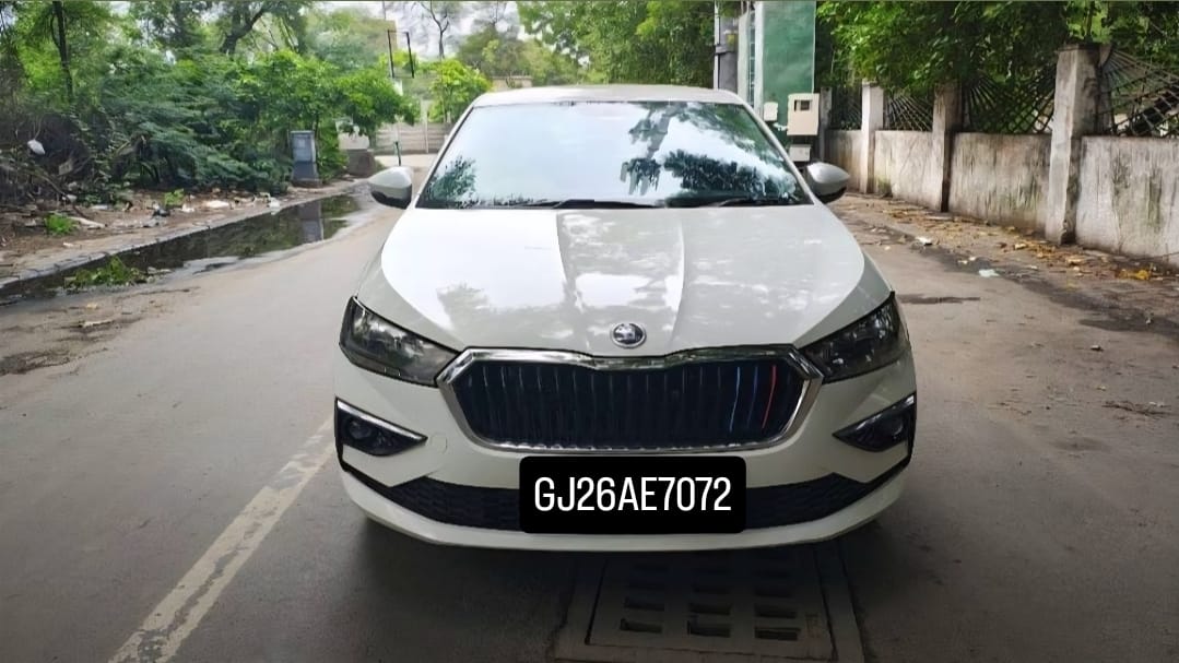 Skoda Slavia(2022-2023) Style 1.5l Tsi Mt